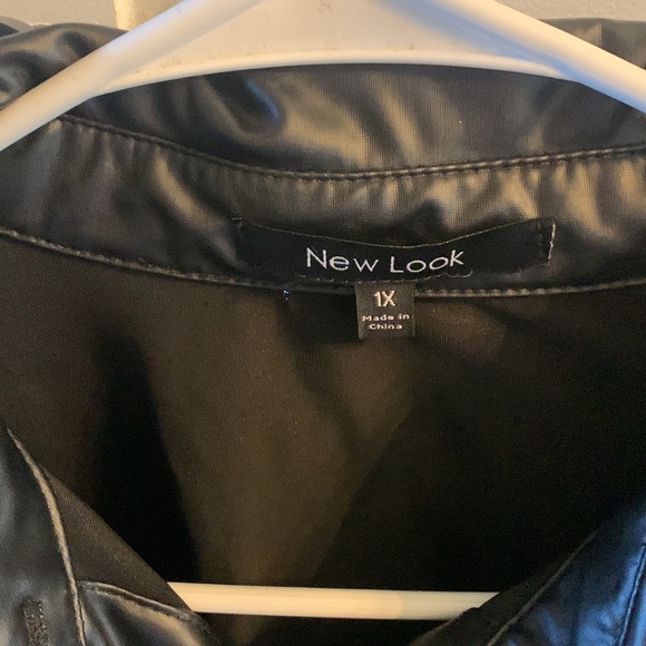 New Look women’s black wet look button up shirt size 1X - Picture 2 of 3